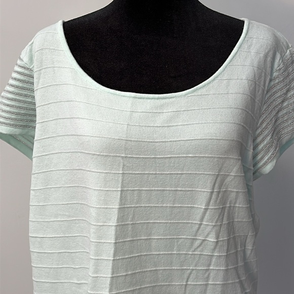 Alex Marie Short Sleeve Blouse Seafoam Green silver threading on sleeves size XL - Picture 2 of 12